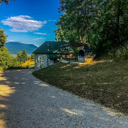Nyaraló Mystic Nature House *